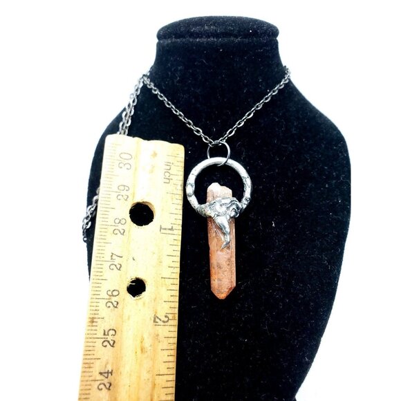 Red quartz crystal necklace - Picture 7 of 9